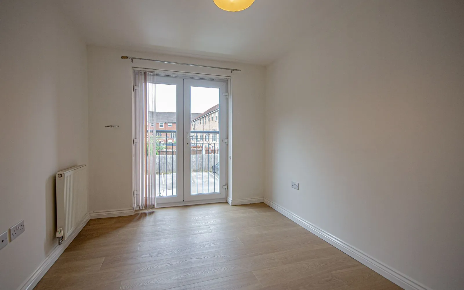 Flat Sandringham Place in Hartford