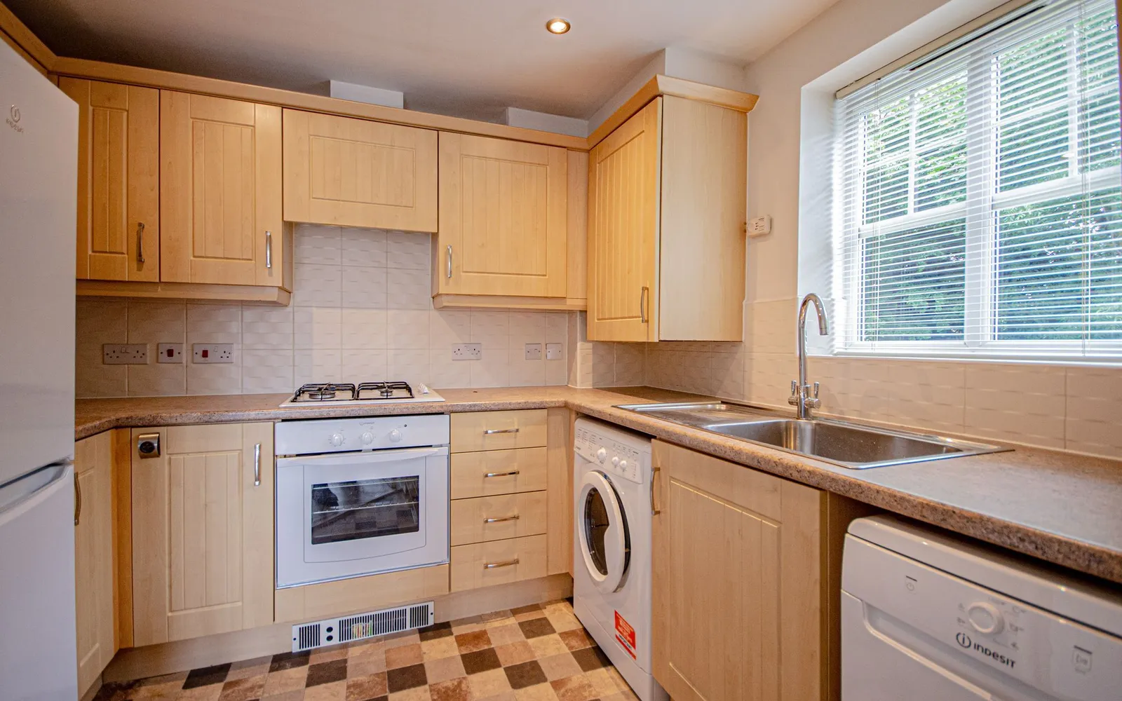 Flat Sandringham Place in Hartford