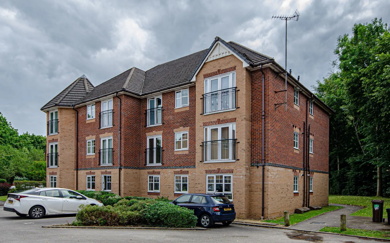 Flat Sandringham Place in Hartford