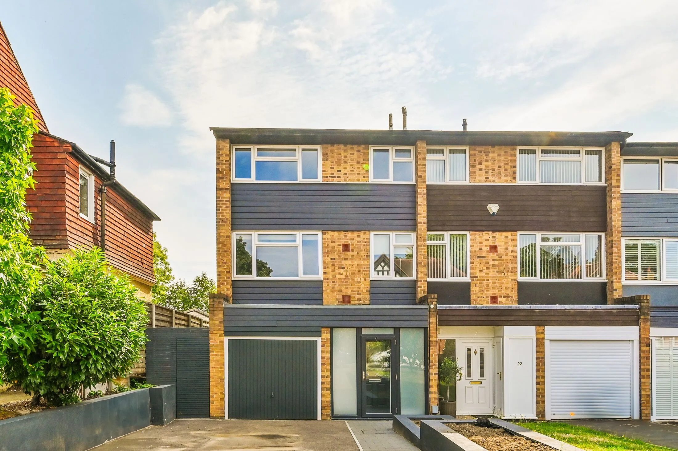 House Homefield Road in Greater London