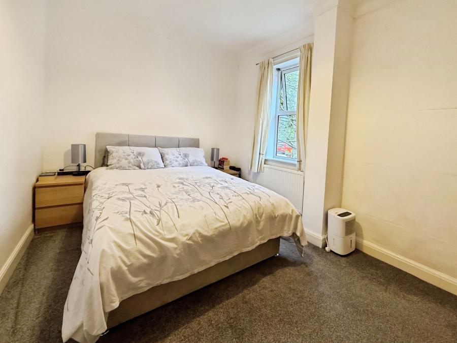 Flat Magdala Road in Nottingham