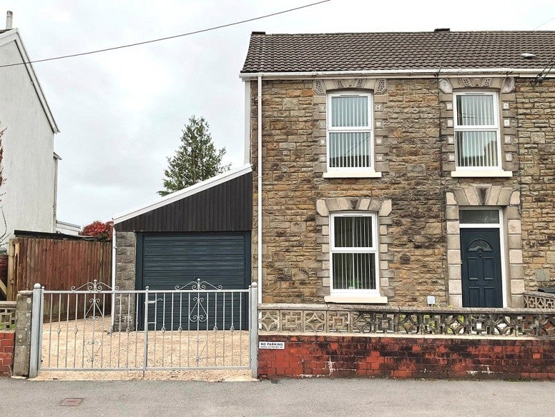 House Coed y Bronallt in Llanedi