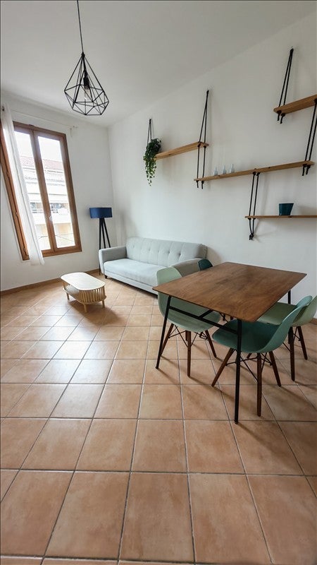 Appartement Rue des Lilas à Nice