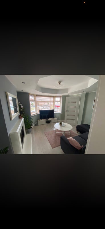 Room Holly Stitches Road in Nuneaton and Bedworth