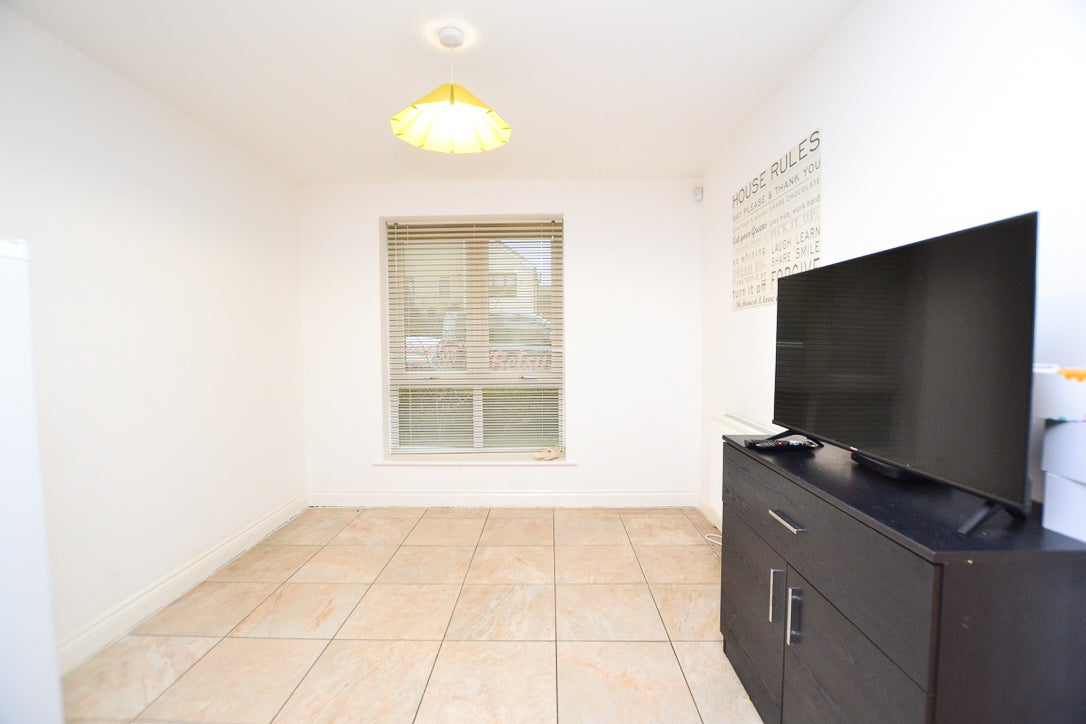Flat Greville Gardens in Newcastle upon Tyne