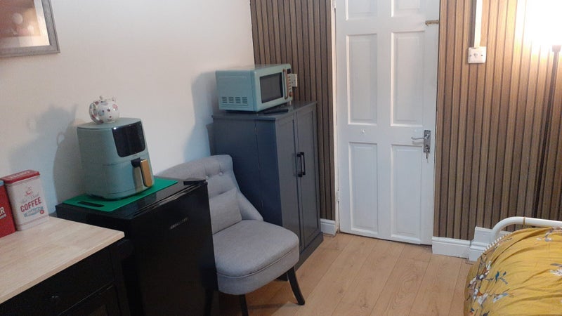 Room Binswood Street in Royal Leamington Spa