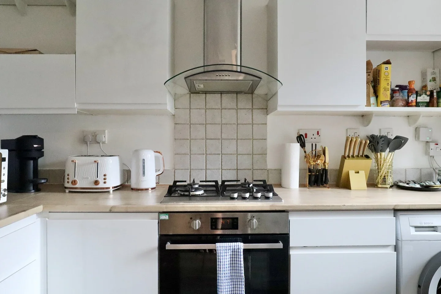 House Joseph Hardcastle Close in Greater London