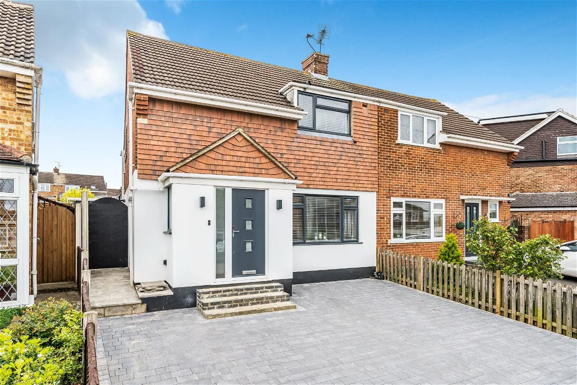 House Bettescombe Road in Rainham
