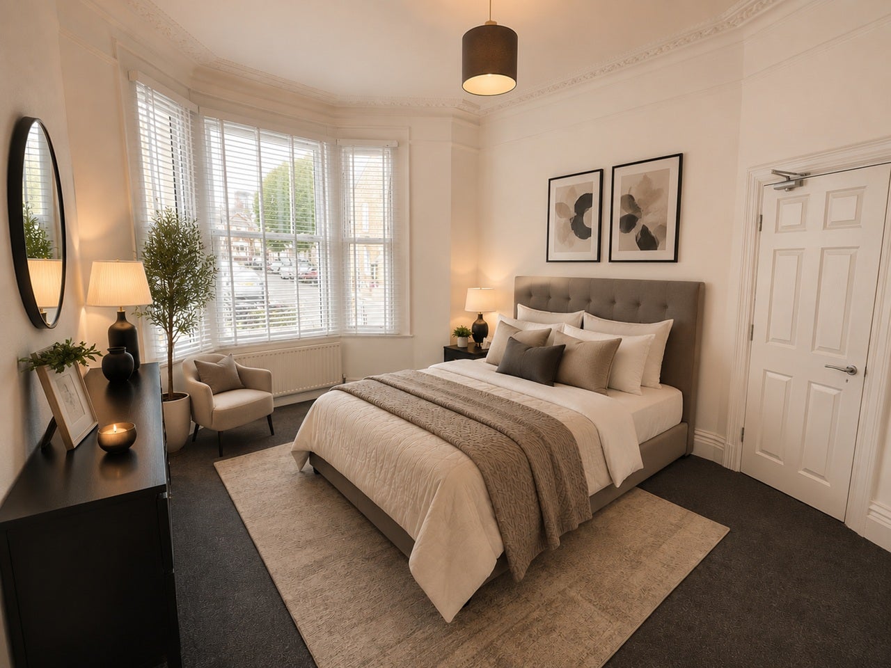 Room Herndon Road in Greater London