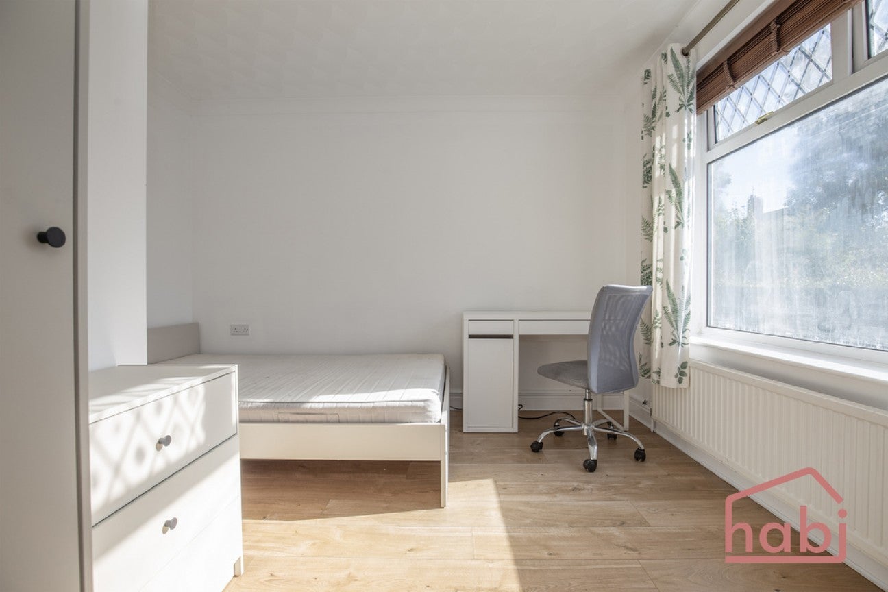 Room Beecheno Road in Norwich