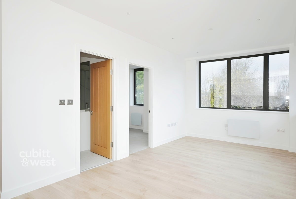 Flat Lesbourne Road in Reigate and Banstead