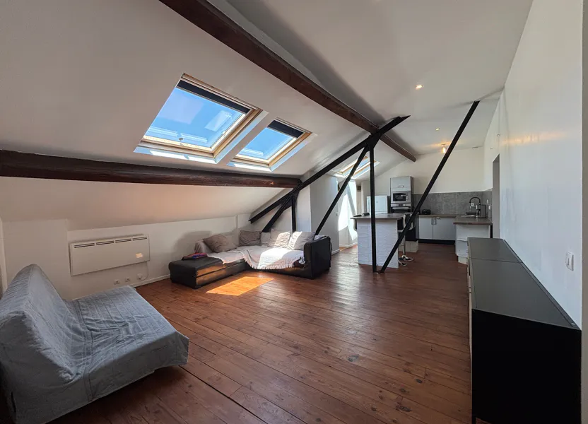 Flat Rue Jean-Claude Baldeyrou in Rive-de-Gier