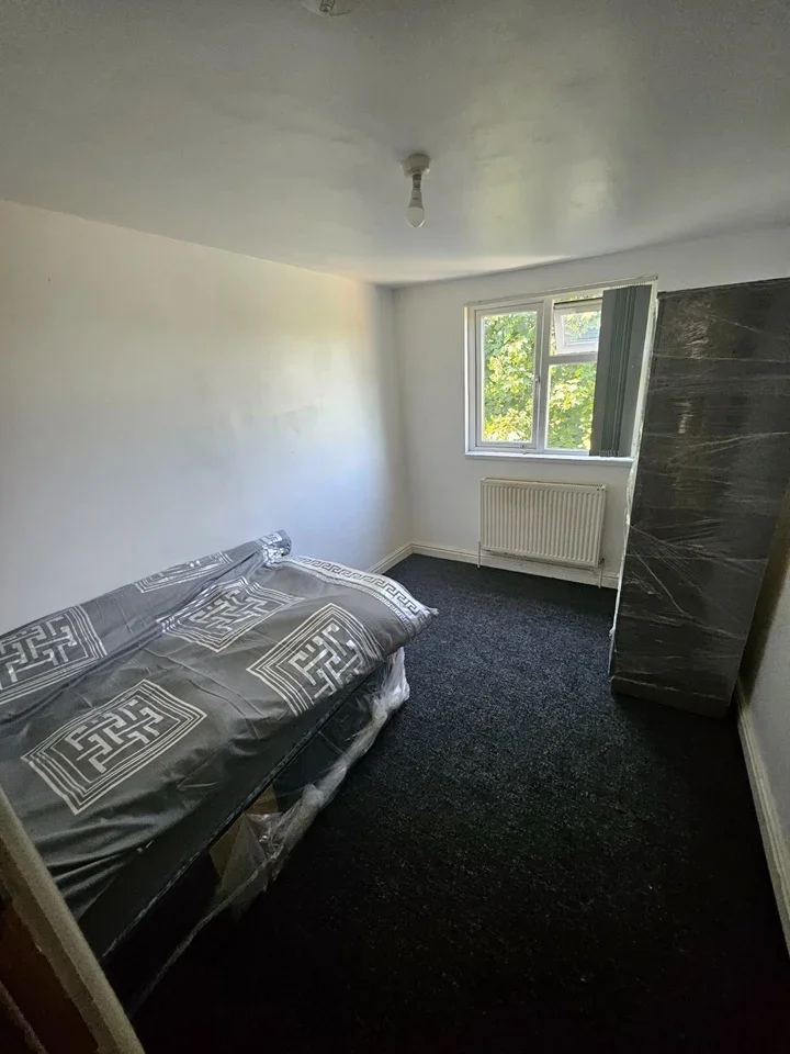Room Oakhurst Road in Birmingham