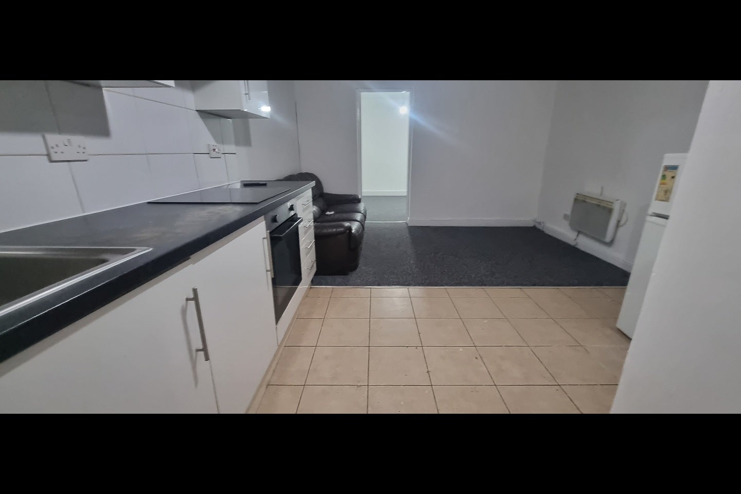 Flat Ilford Lane in Greater London