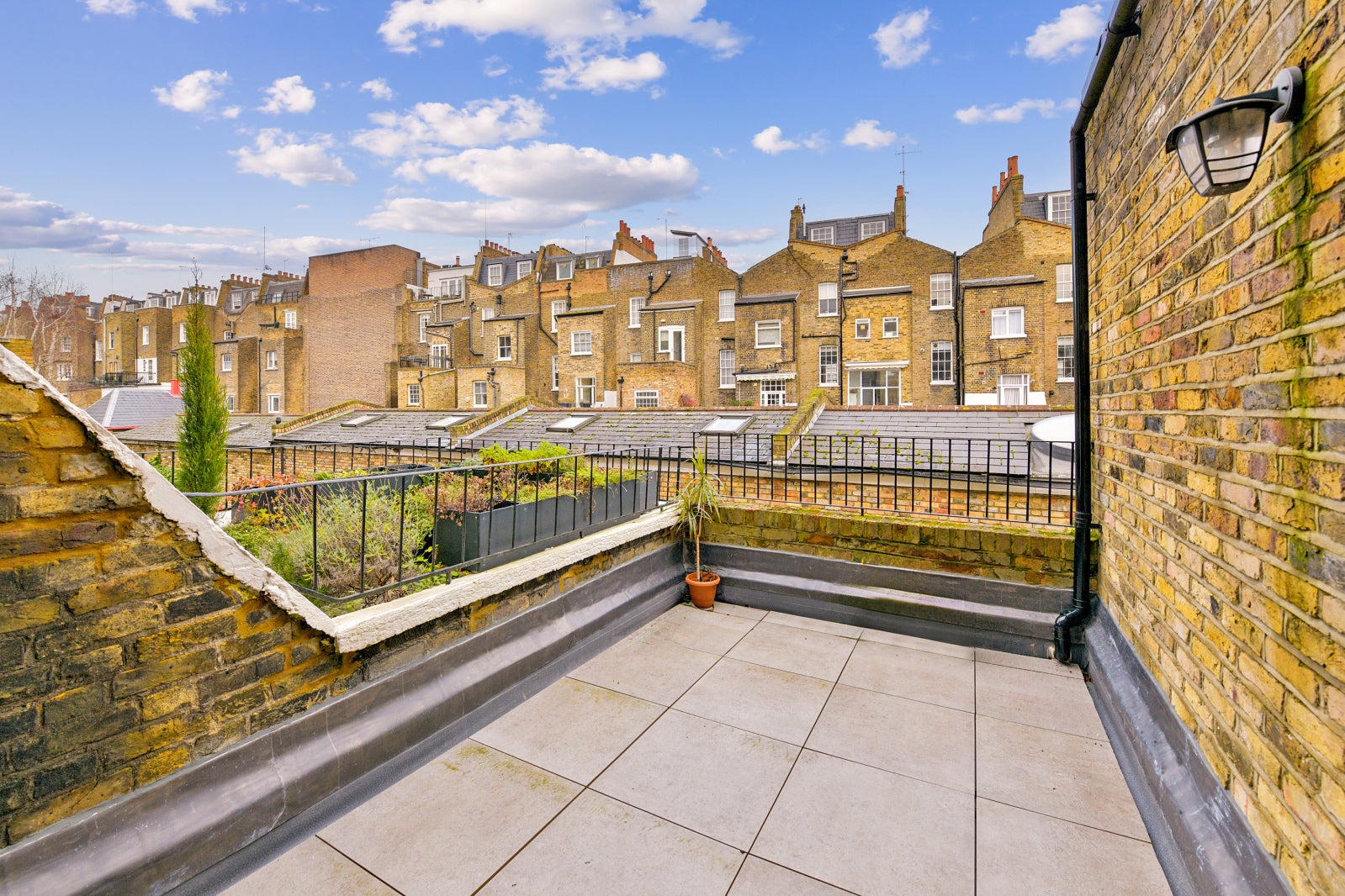 Flat Denbigh Street in City of Westminster