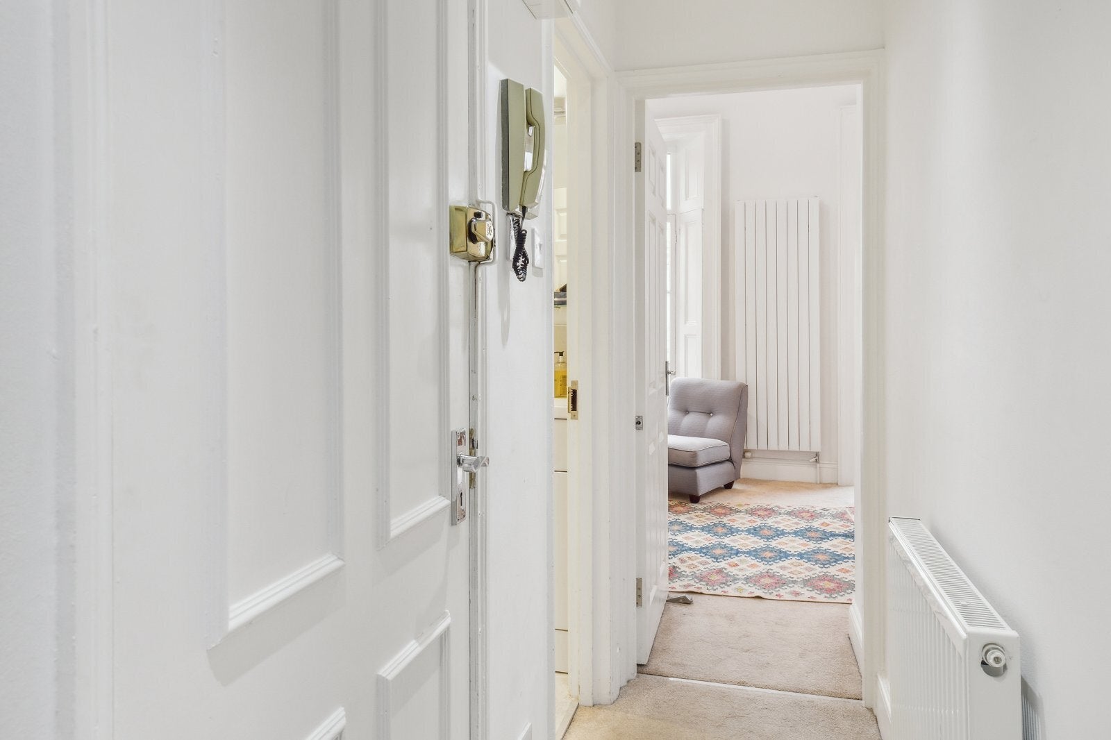 Flat Denbigh Street in City of Westminster