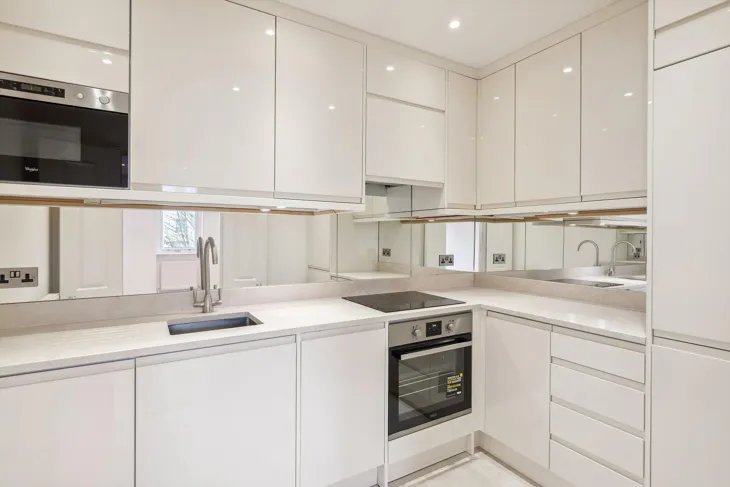 Flat Ebury Street in City of Westminster
