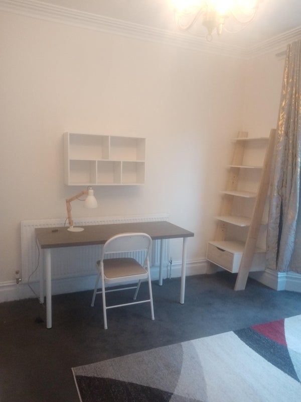 Room Firth Park Road in Sheffield