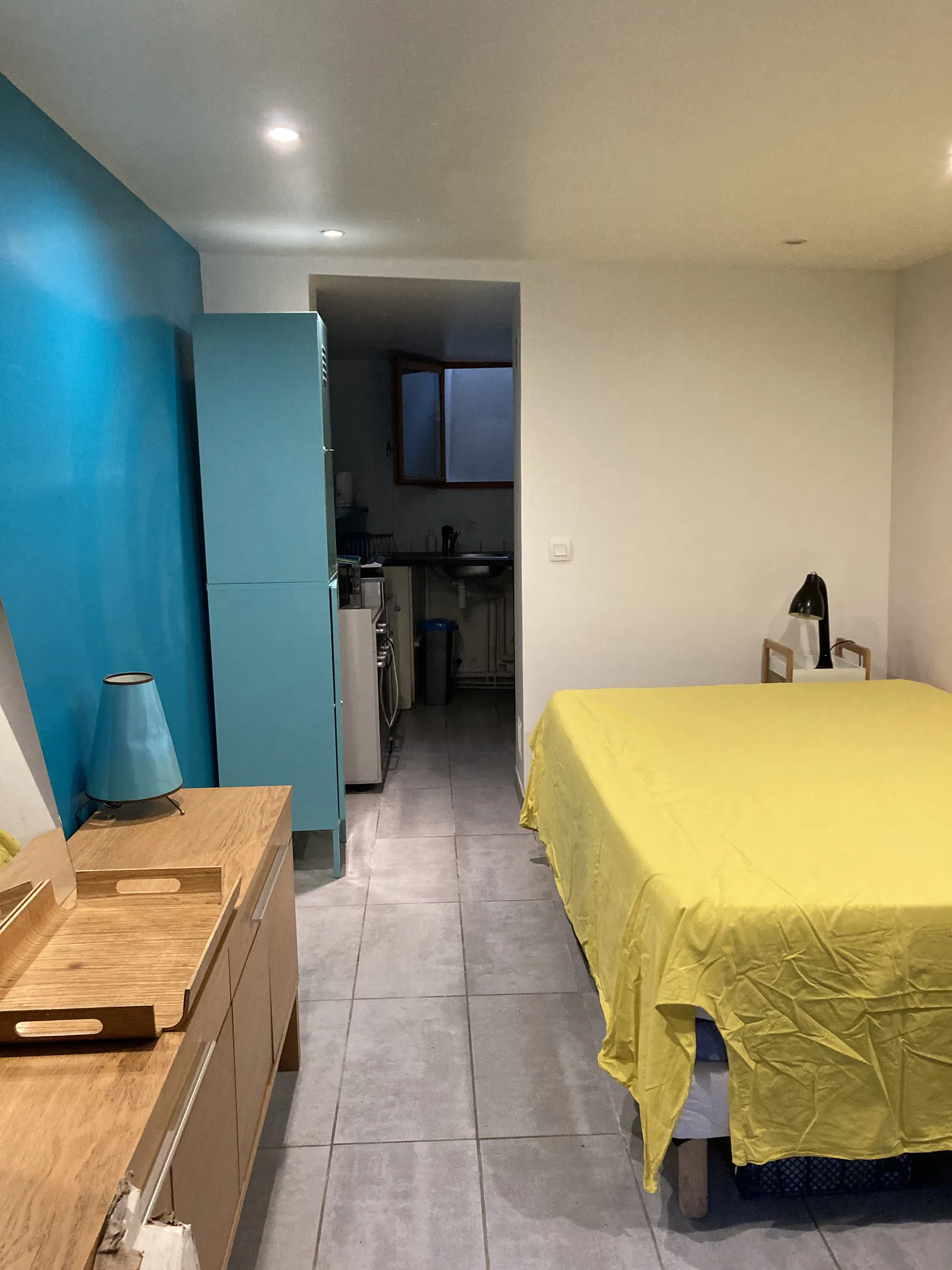 Room Rue Nicolet in Paris