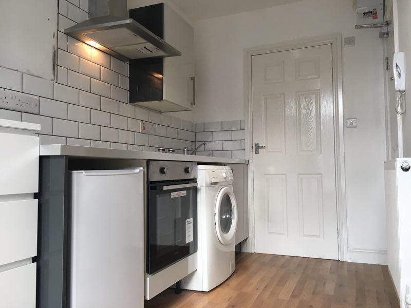 Room Pembroke Place in Liverpool