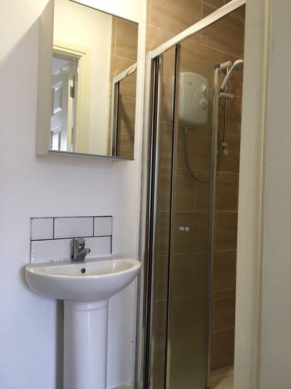 Room Pembroke Place in Liverpool