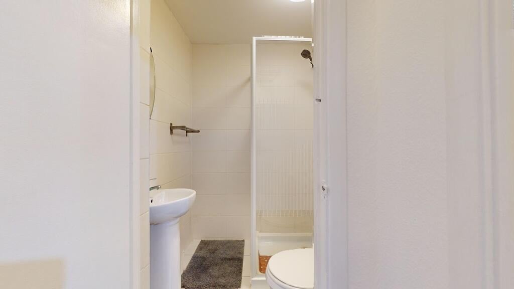 Flat Knaresborough Place in Greater London