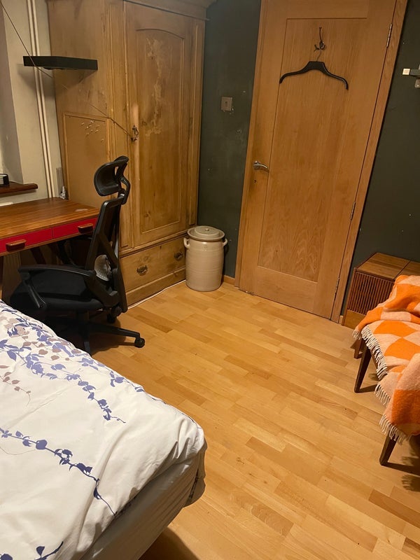 Room Meads Close in Ingatestone