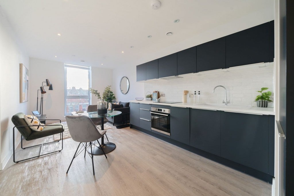 Flat Beckenham Road in Greater London