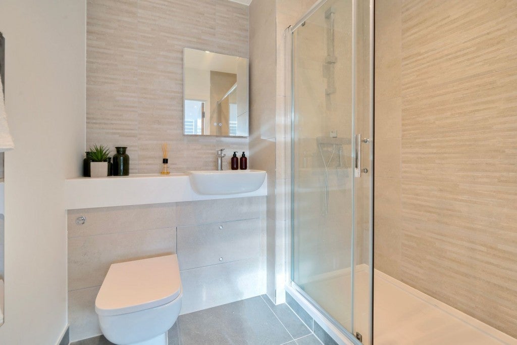 Flat Beckenham Road in Greater London