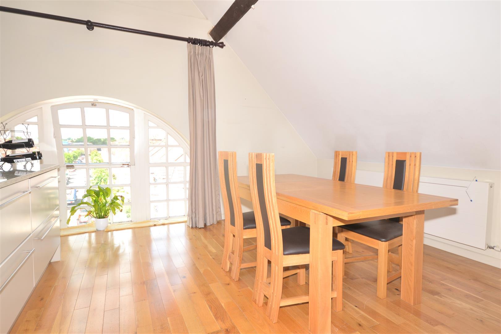 Flat Craven Gardens in Greater London