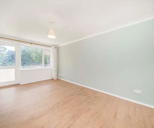Flat Elton Close in Greater London