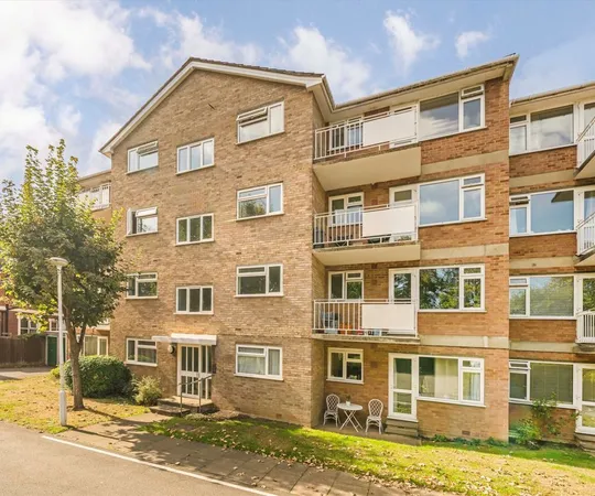 Flat Elton Close in Greater London