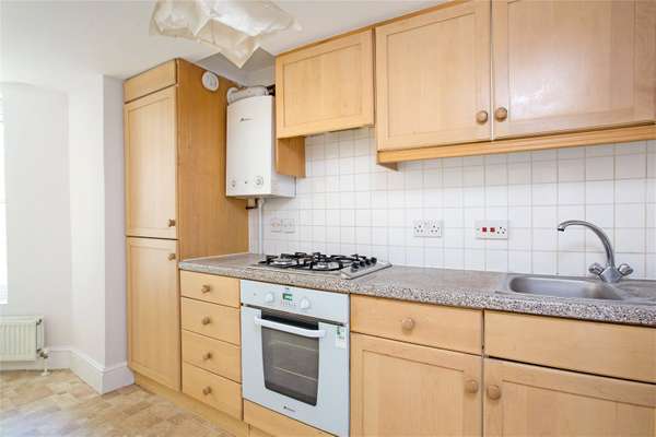 Flat Shepherds Hill in Greater London