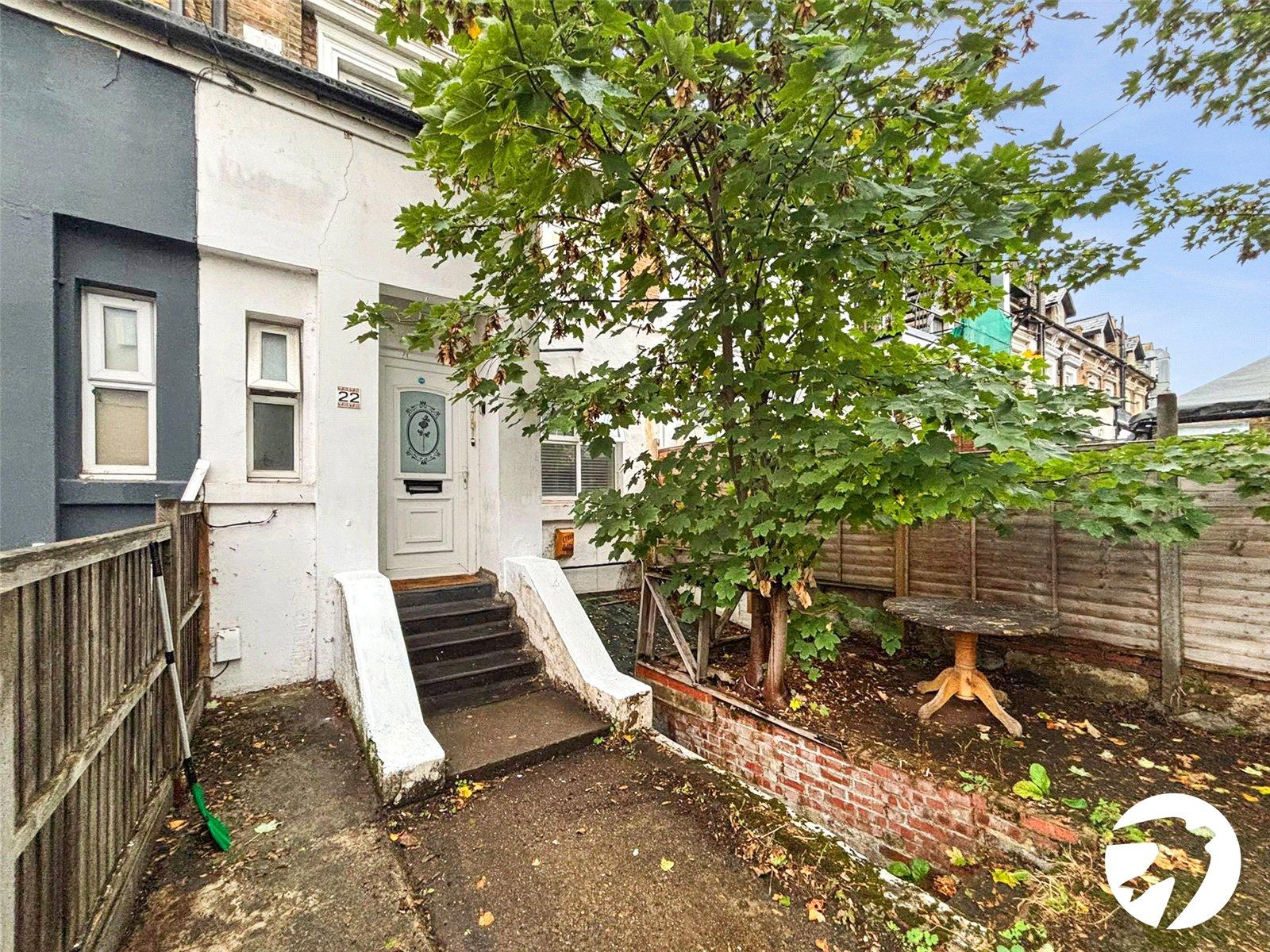 Flat Marischal Road in Greater London