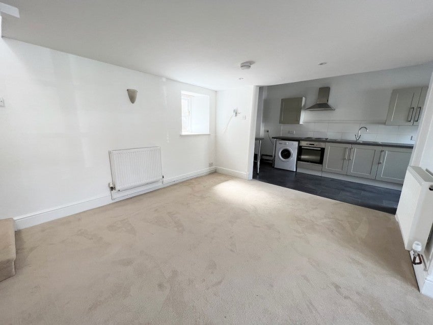 House Thomas Crewe Close in Brackley