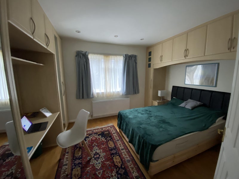 House Solon New Road in Greater London