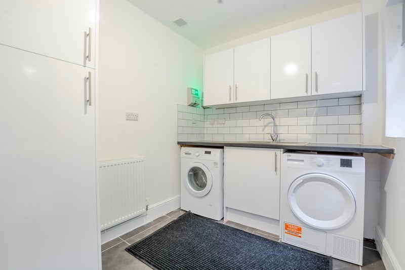 Room Pym Street in Nottingham
