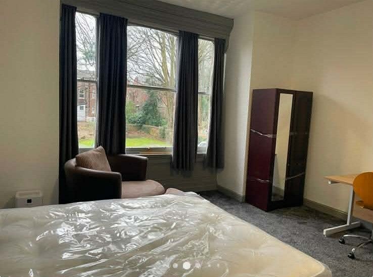 Room Range Road in Manchester