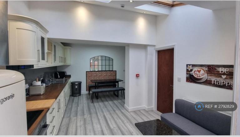 Room King's Road in St Albans