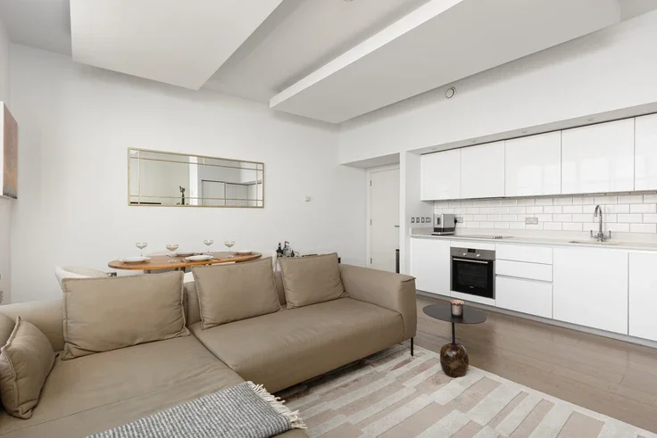 Flat Chatham Place in Greater London