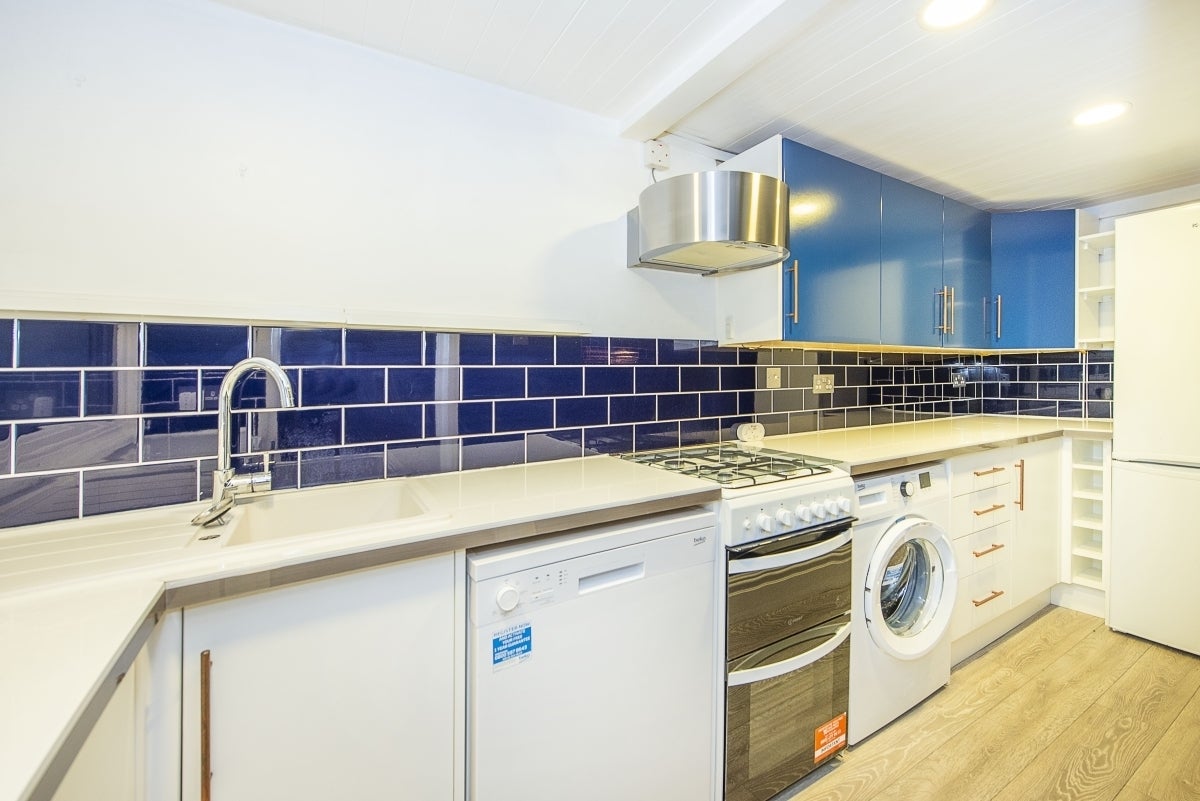 Flat Springfield Road in Greater London