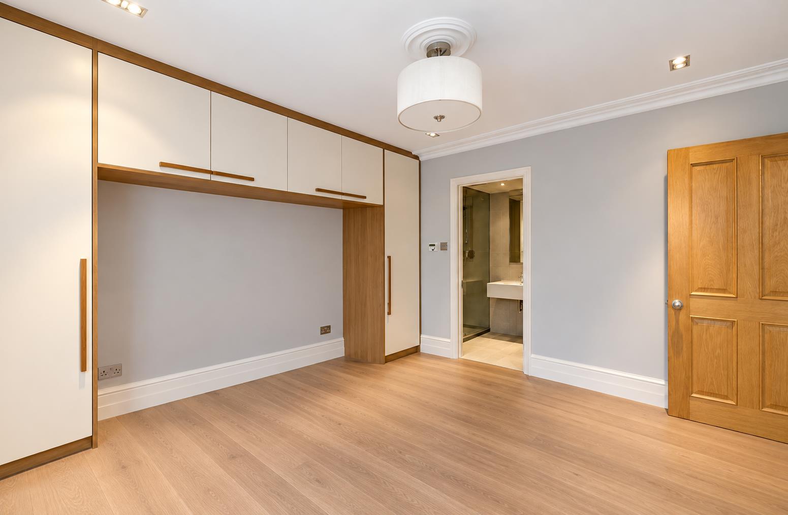 Flat Gloucester Place in City of Westminster