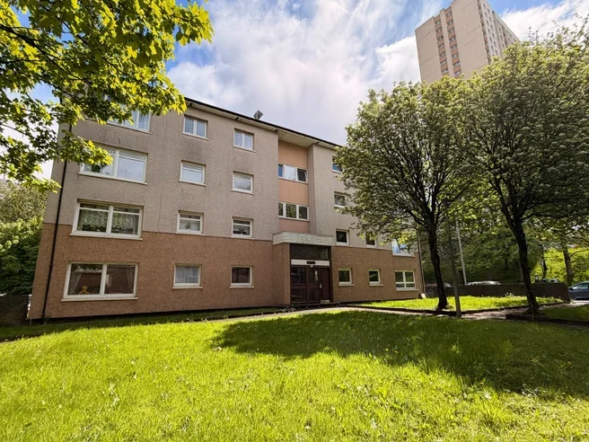 Flat St Mungo Avenue in Glasgow