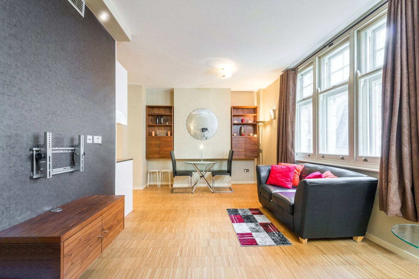 Flat Wardour Street in City of Westminster