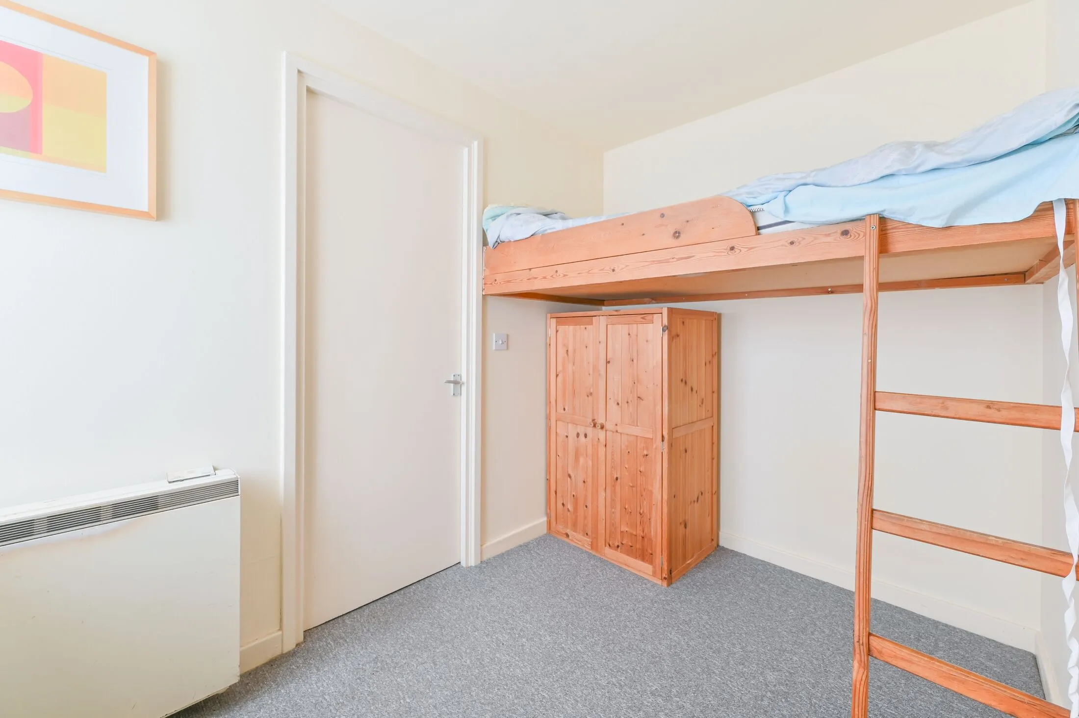 Flat Gatliff Road in City of Westminster
