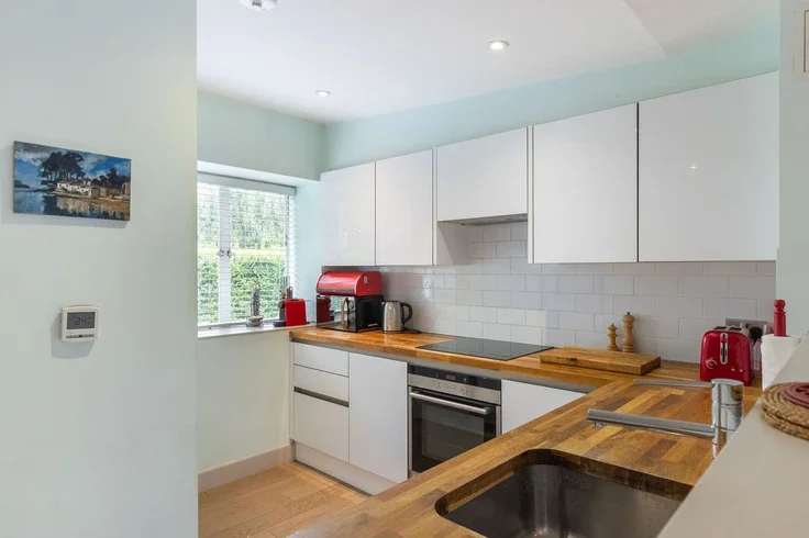 House Brandlehow Road in Greater London