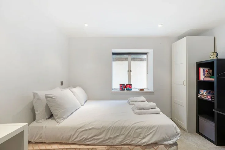 House Brandlehow Road in Greater London