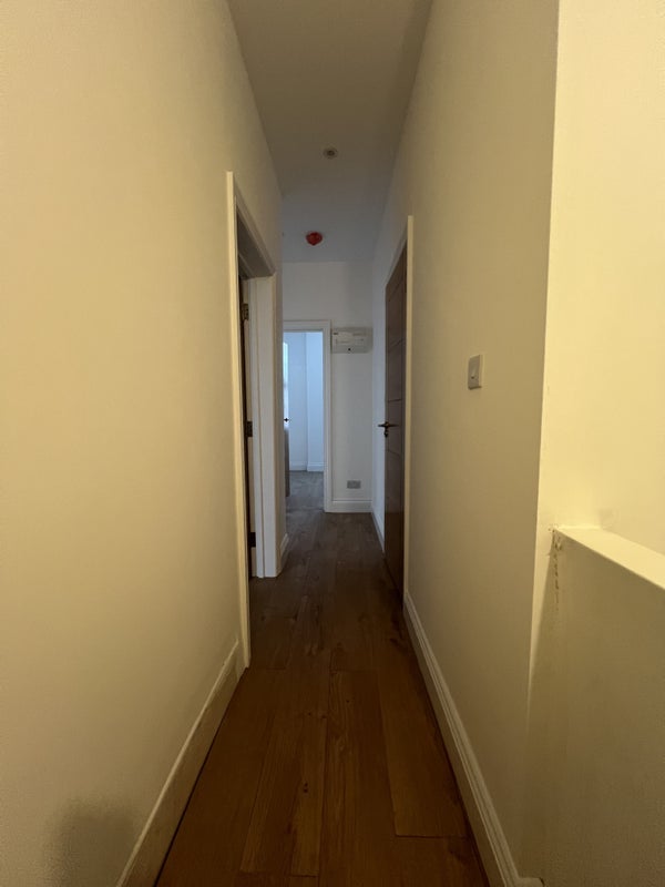 Flat Bedford Road in Greater London