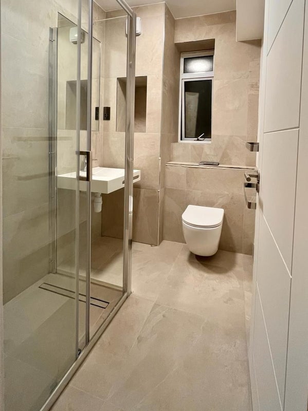 Room Robert Street in Greater London