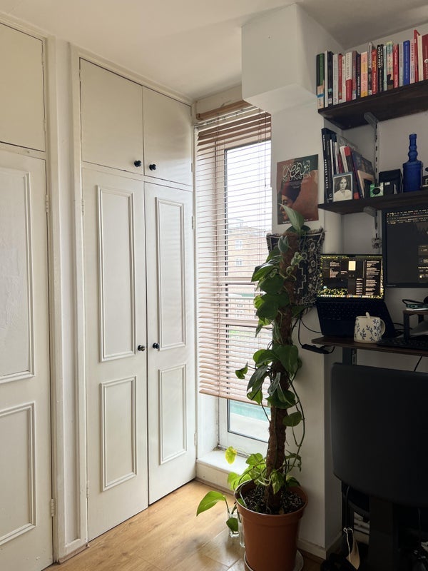 Flat Hoxton Street in Greater London